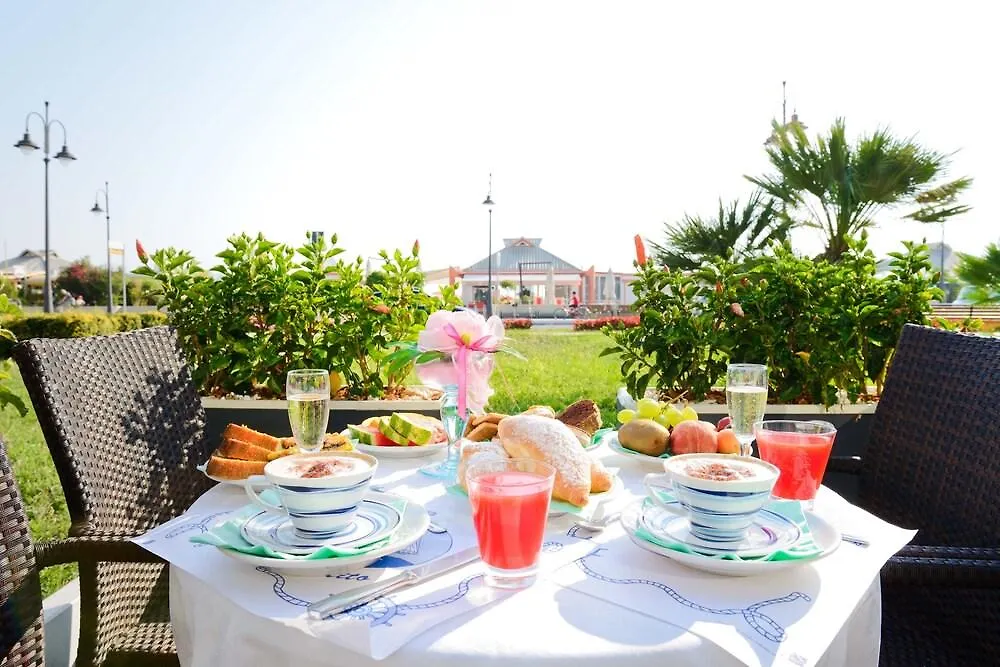 Hotel Caesar Cesenatico